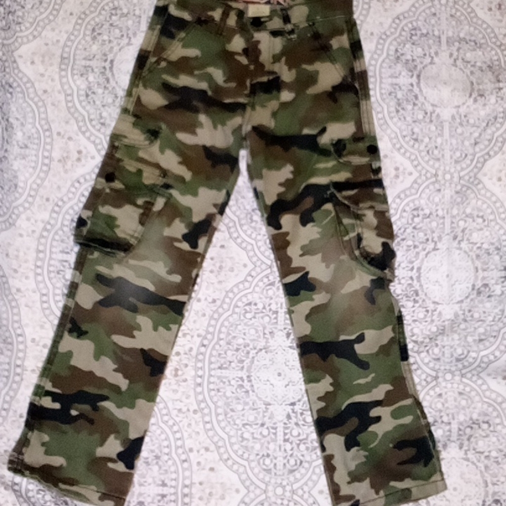 Boys cargo camo pants - Picture 2 of 9